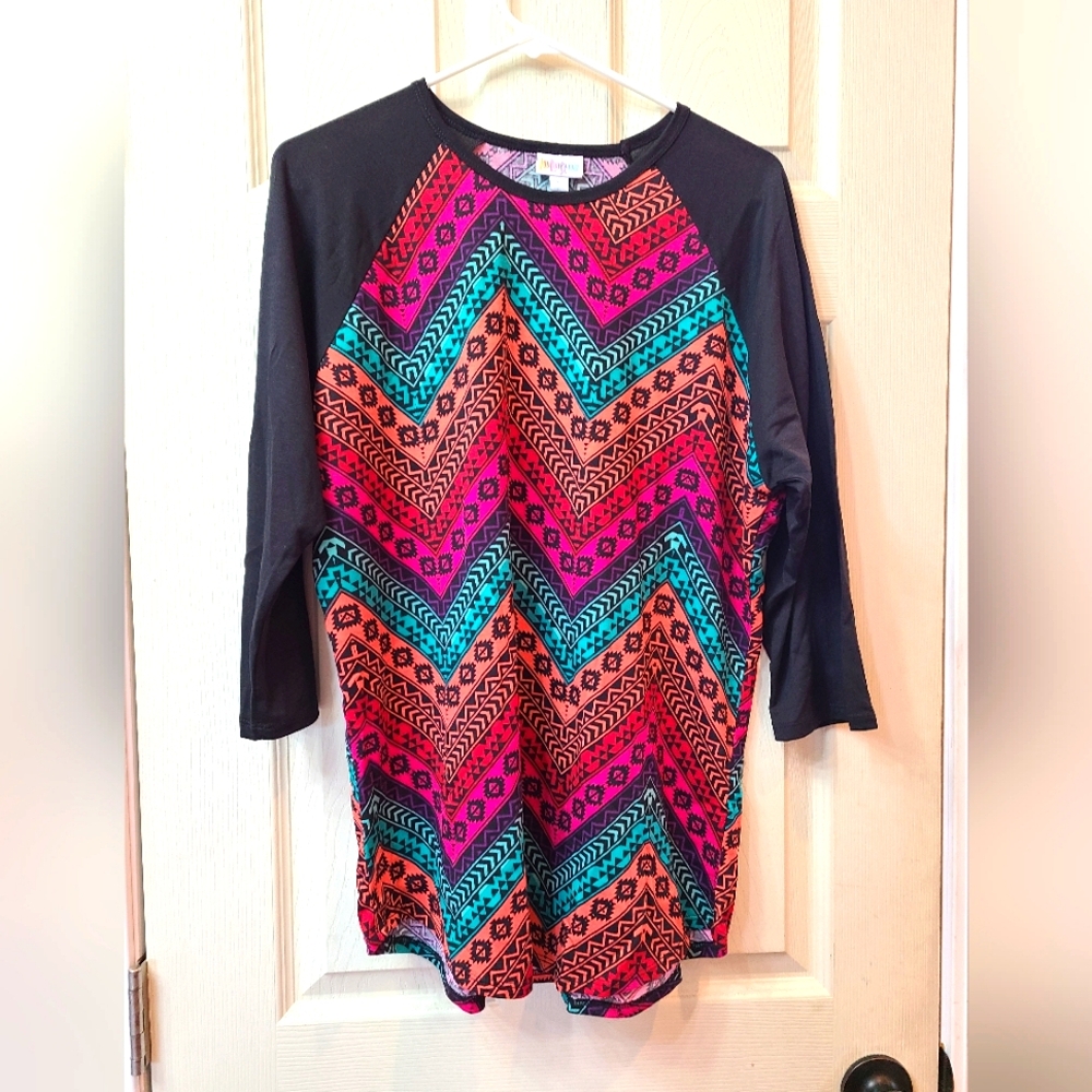 2 LuLaRoe XL Shirts